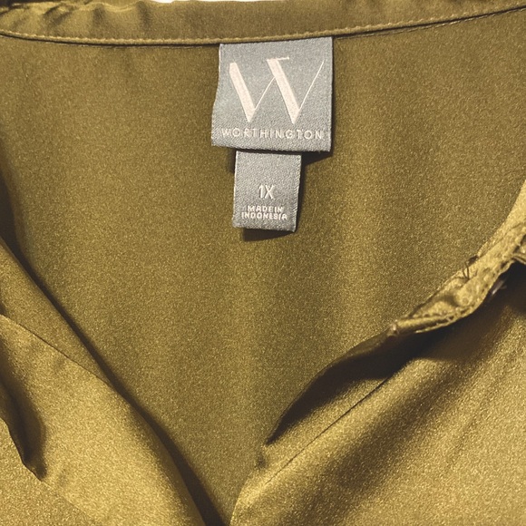 Worthington Satin-Look Button-Up - Picture 4 of 6